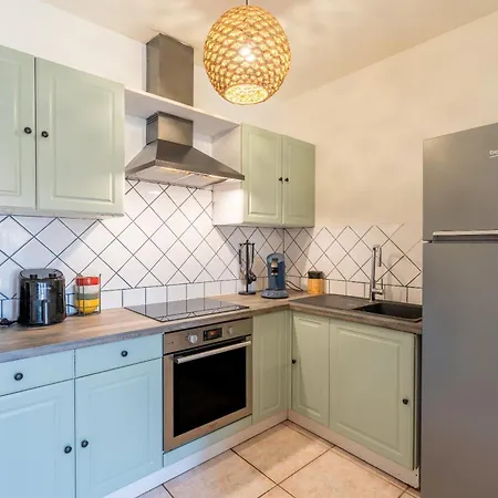 Holiday home Charmante Maisonnette A Sorgues